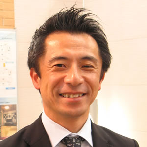 タカハシ